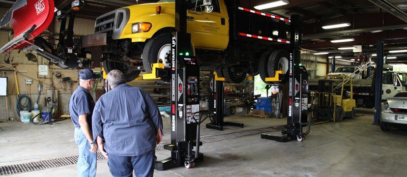 When it Comes to Lifts, a Multitasker Might Be Perfect for Your Fleet.